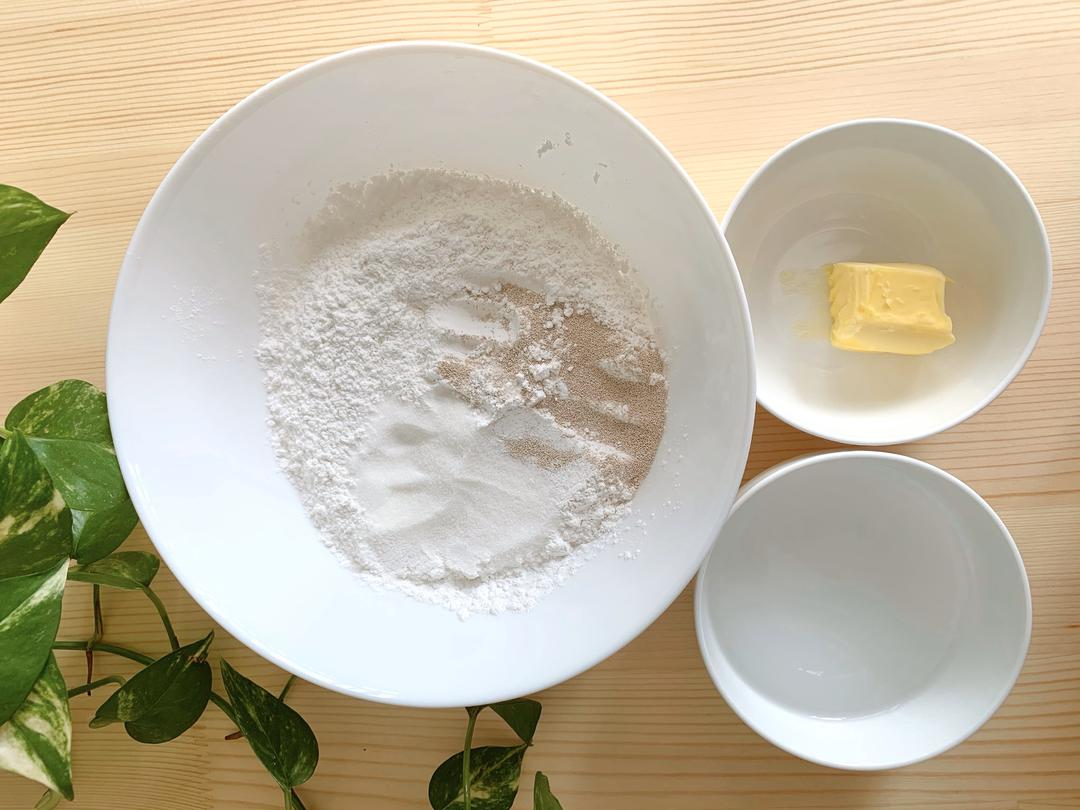 纯奶手撕吐司的做法 步骤1