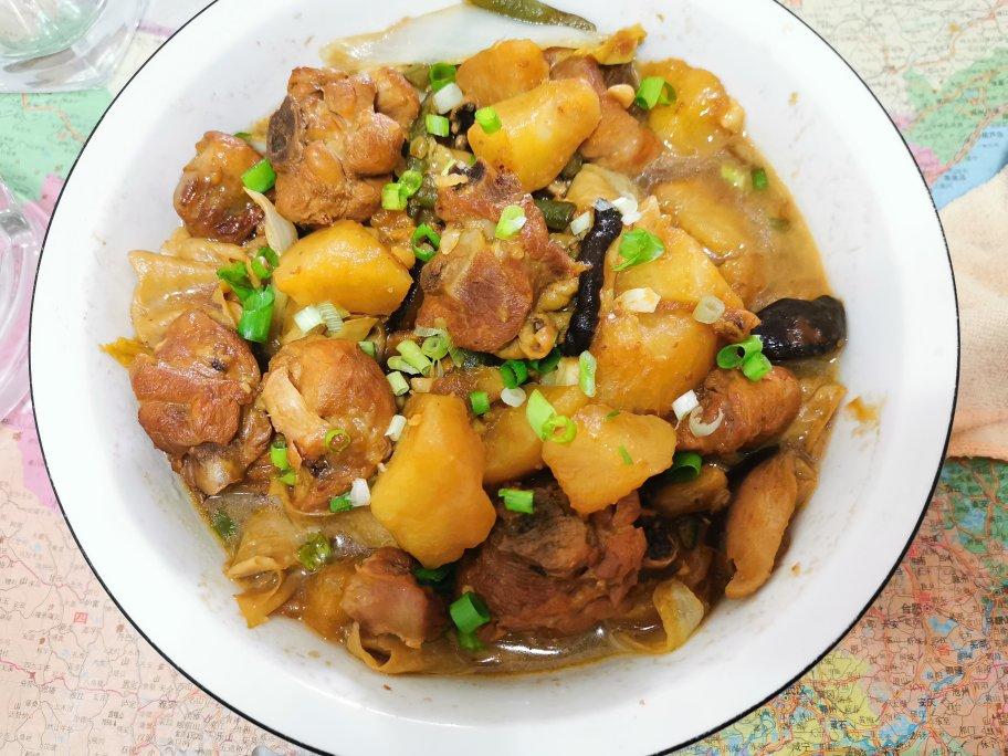 家庭版黄焖鸡腿炖土豆