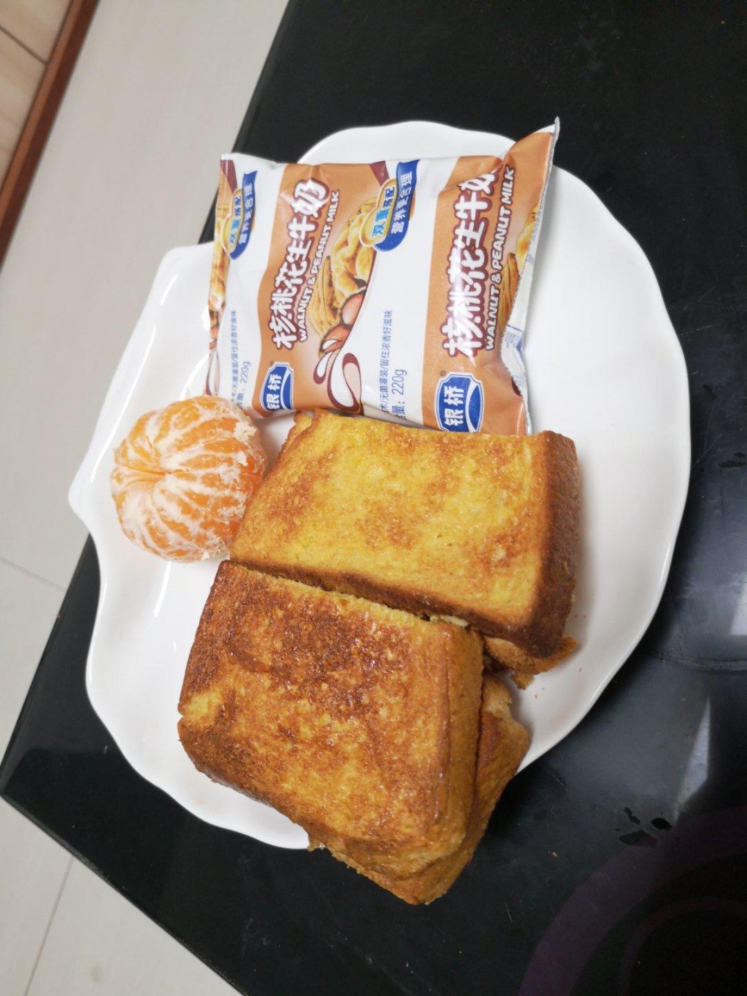 鸡蛋蜂蜜烤面包片
