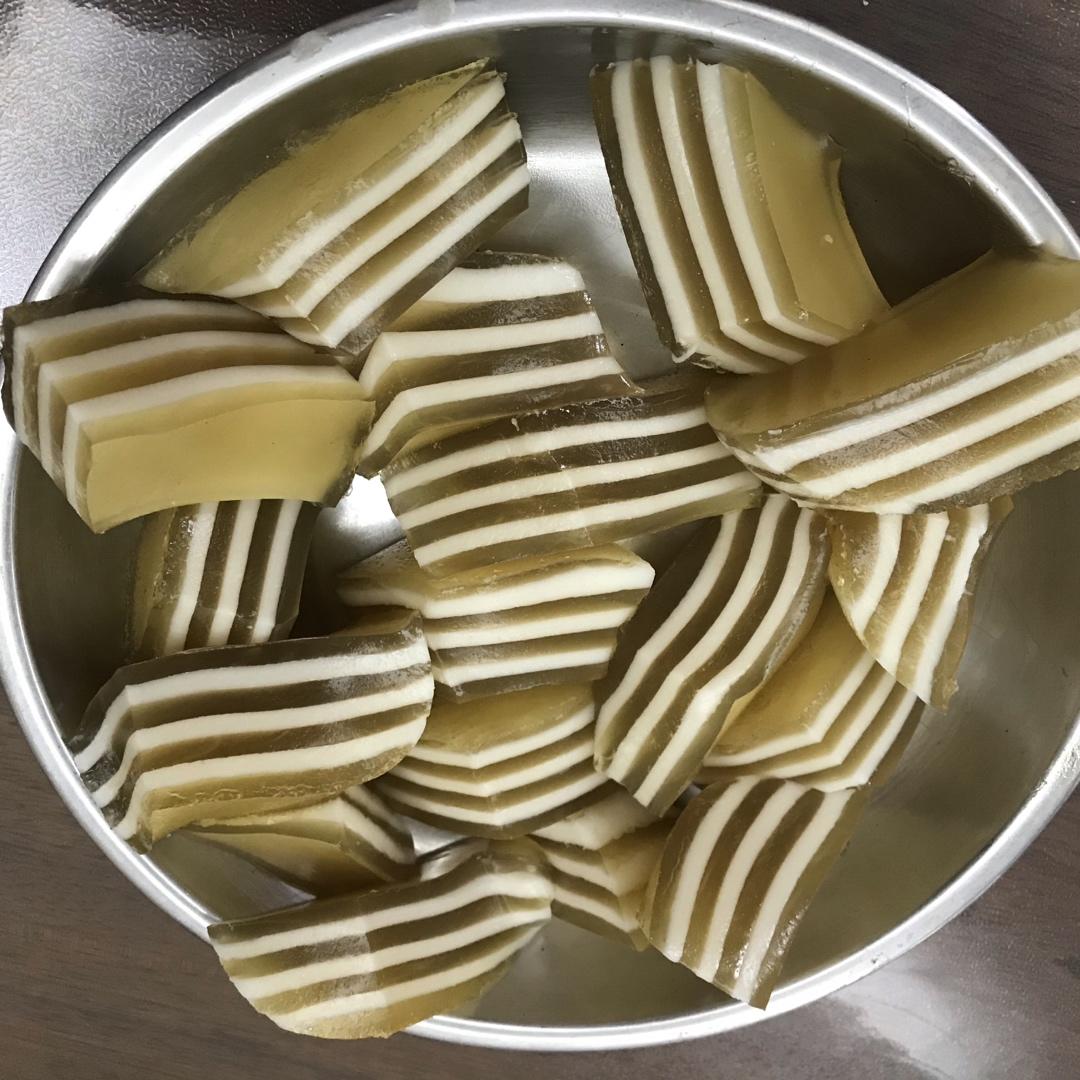 Q弹椰汁千层糕（马蹄糕）