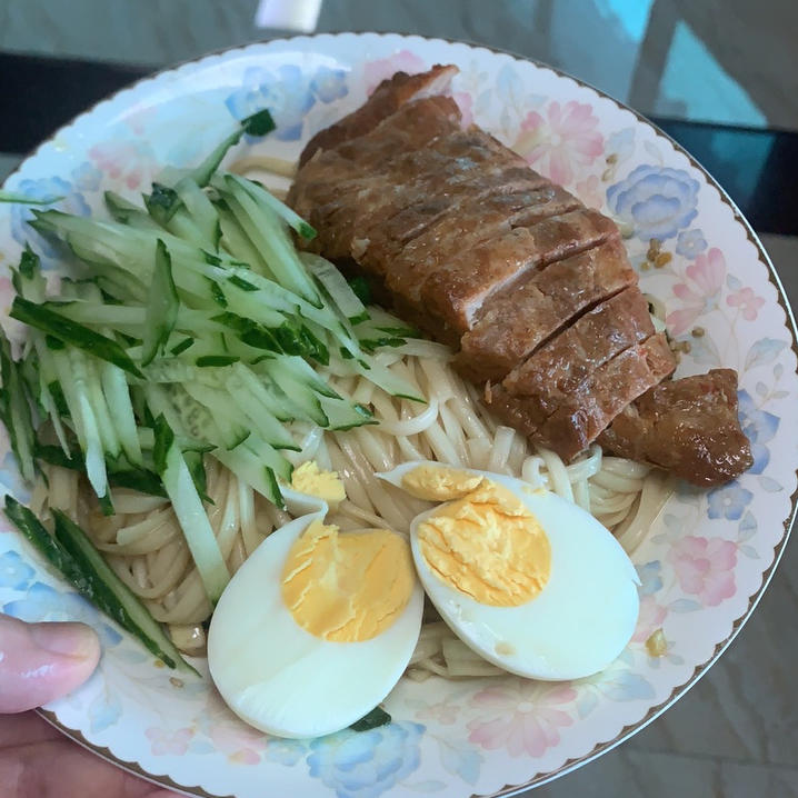【快手减脂餐】凉拌鸡丝荞麦面（附万能凉拌汁做法）