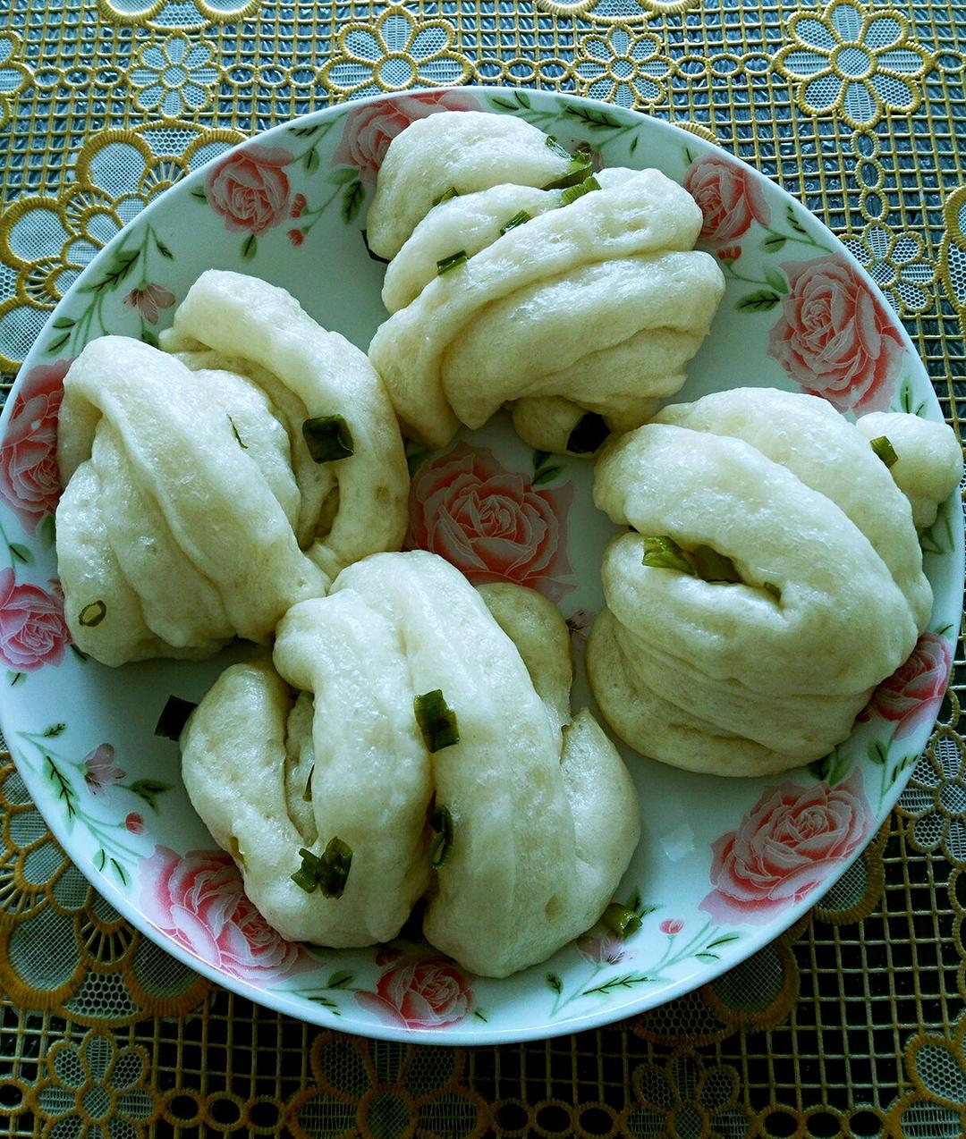 葱油花卷 Steamed Roll