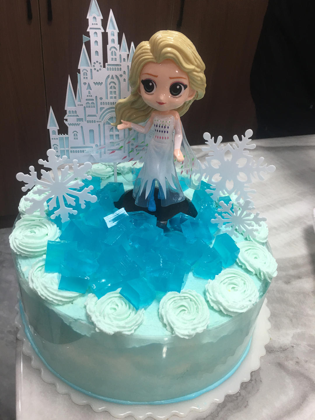 冰雪奇缘主题双层蛋糕--Frozen艾莎