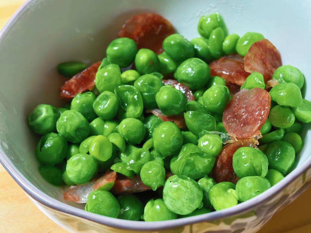火丁甜豆，青豆要炒好，火腿少不了！