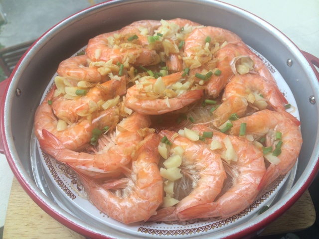 蒜蓉粉丝蒸大虾
