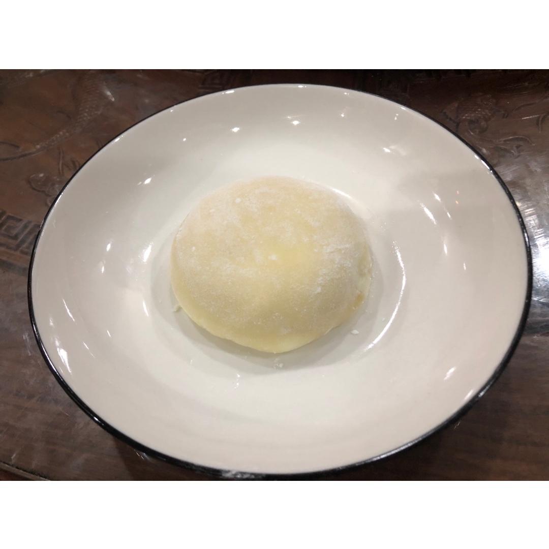 吃吃吃的阿虫做的榴莲雪媚娘放半个月皮都不会硬