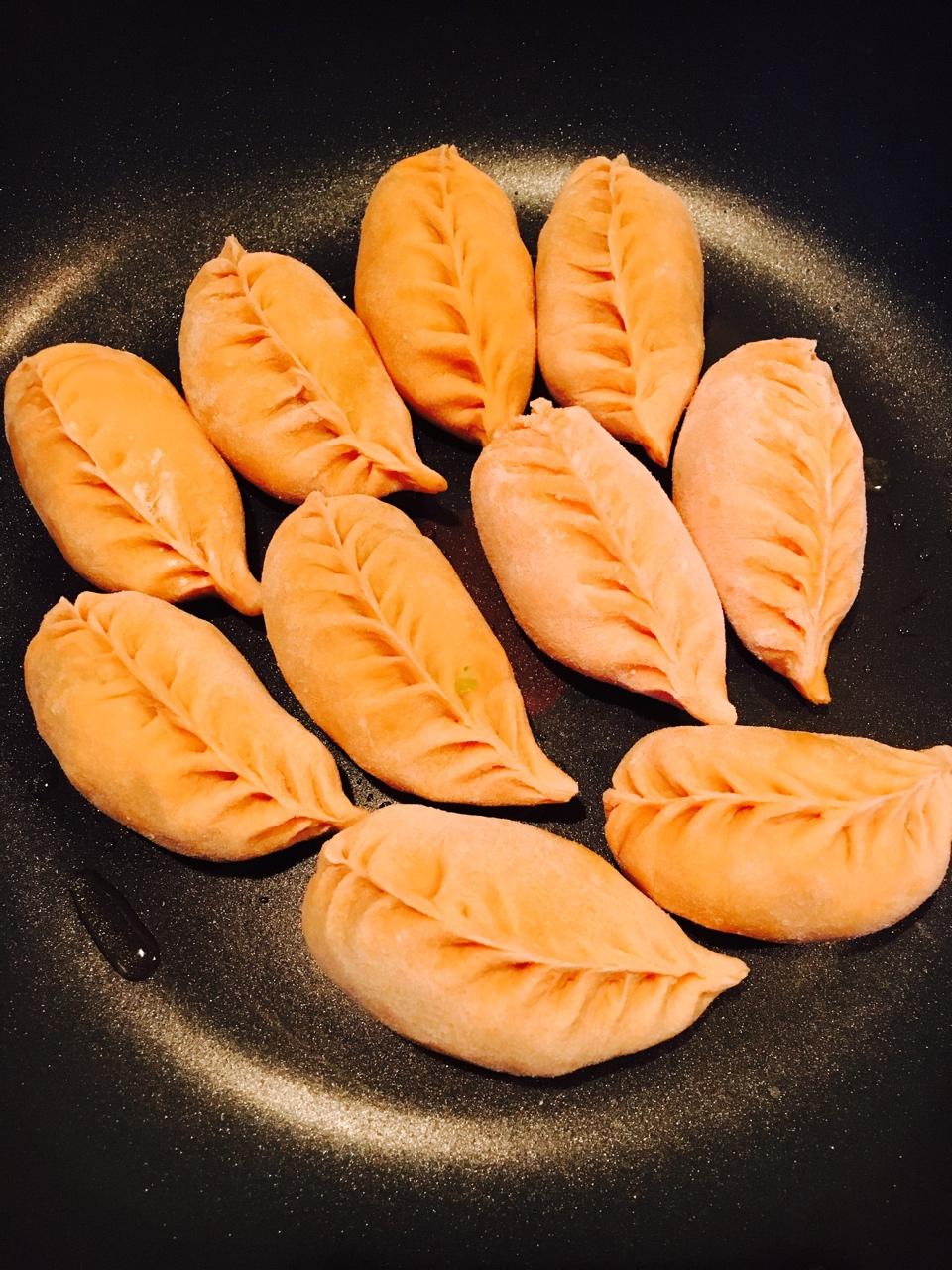 柳叶蒸饺