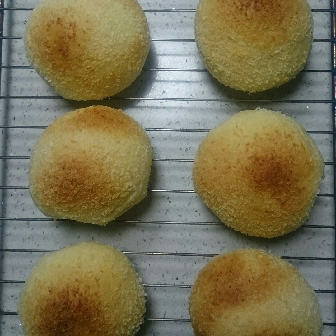 椰蓉豆沙面包