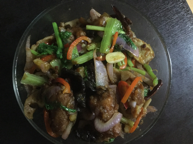 香辣干锅土豆排骨