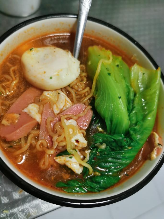 0人做过这道菜李先生的静静用料鸡蛋个方便面包火腿1根生菜片煮泡面的