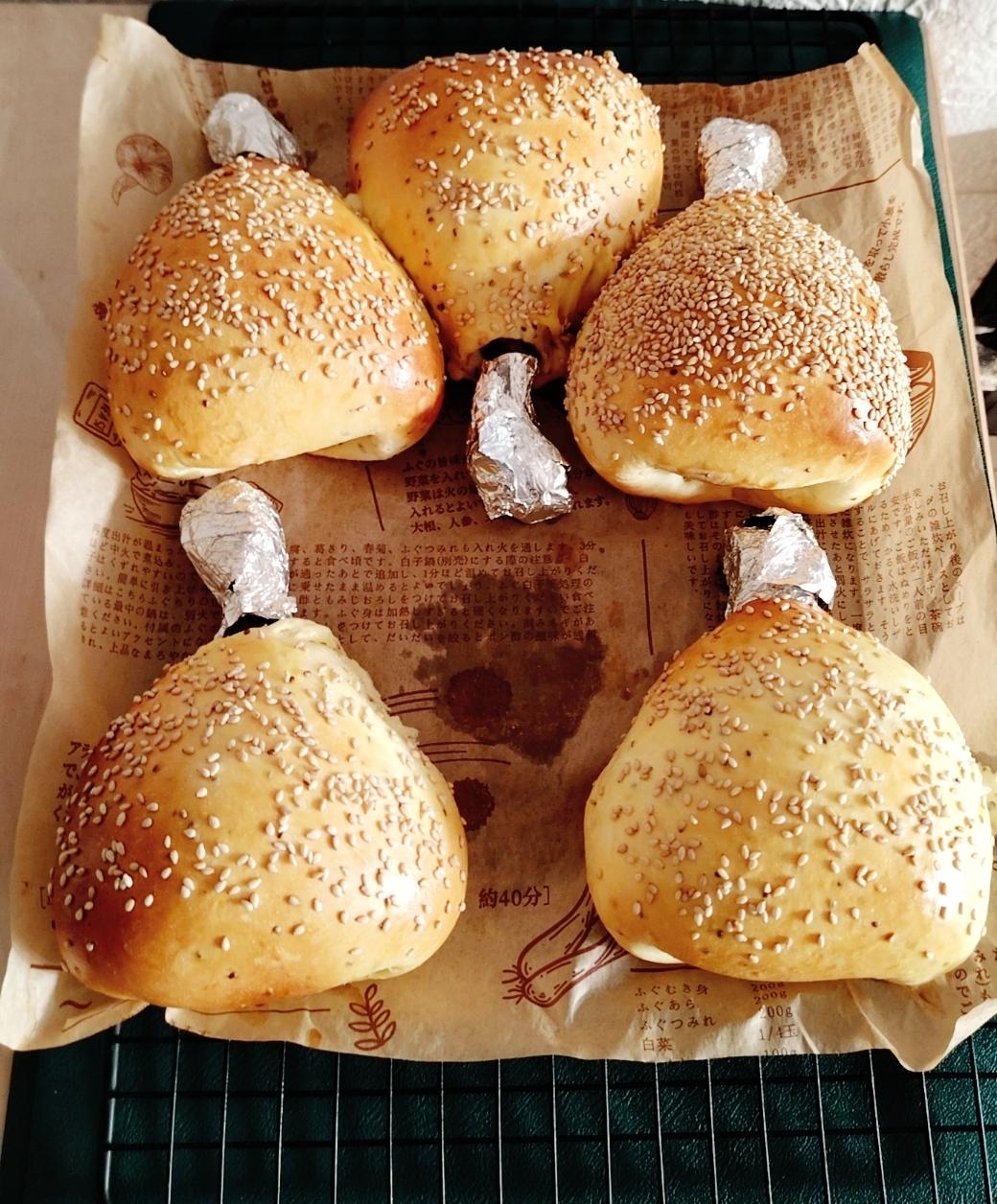 有一整只鸡腿🍗的鸡腿包