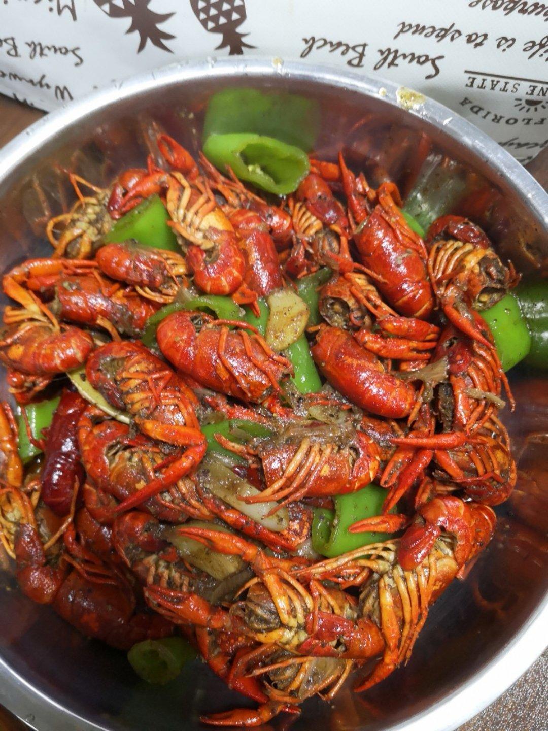 十三香小龙虾【曼食慢语】