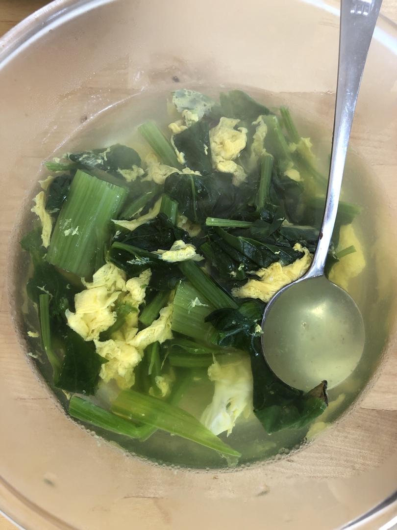 菠菜鸡蛋汤