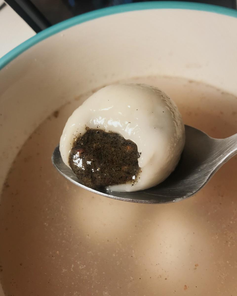 黑芝麻汤圆