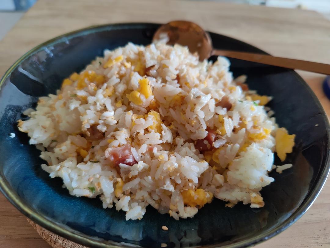 厨师长教你“蛋炒饭”如何做才好吃，答案都在这里面！