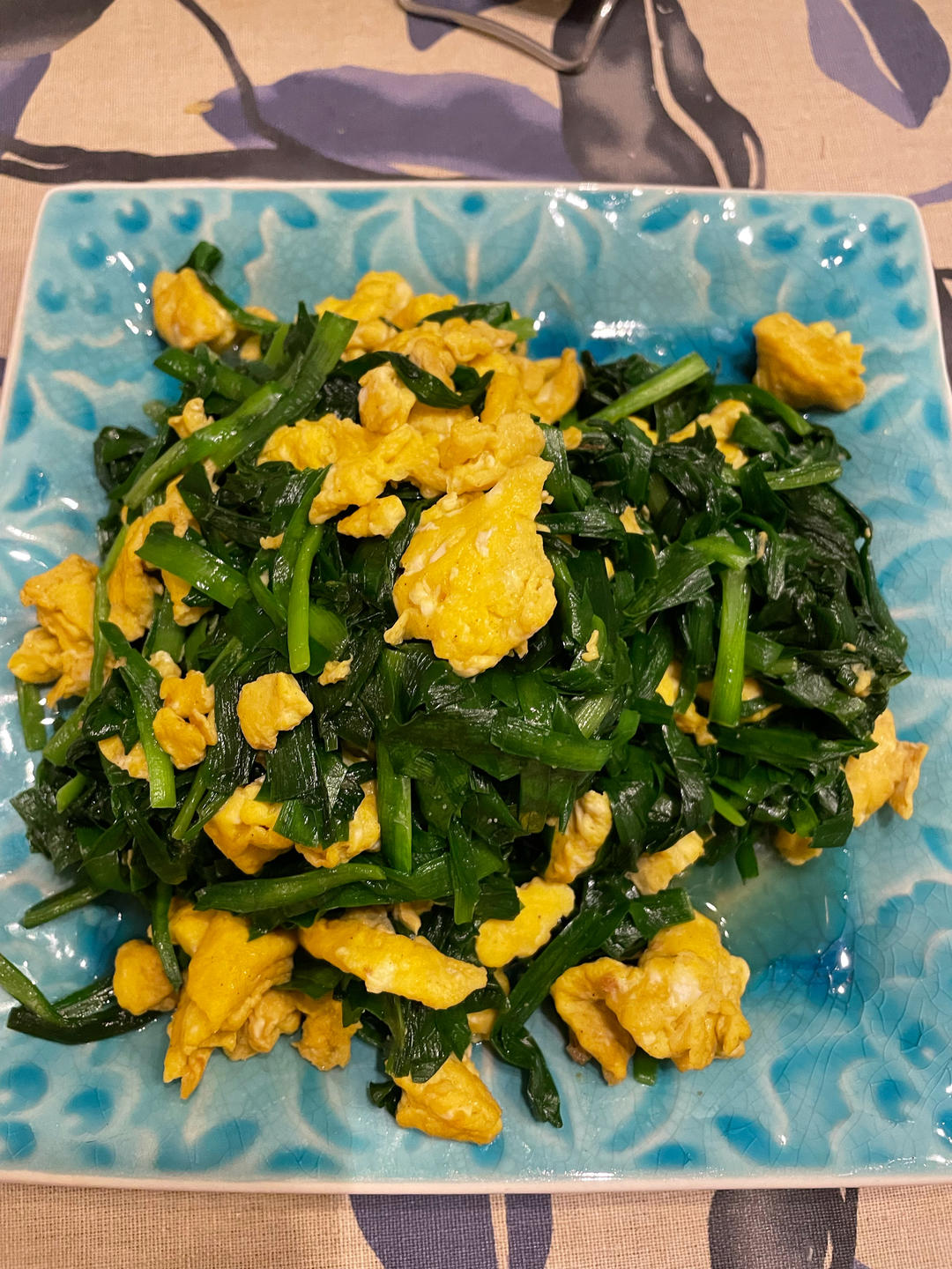 韭菜炒鸡蛋——三分钟快手下饭菜 掌握火候的秘诀