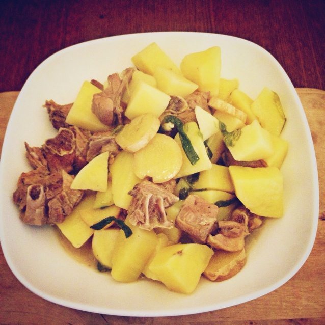 土豆焖鸭
