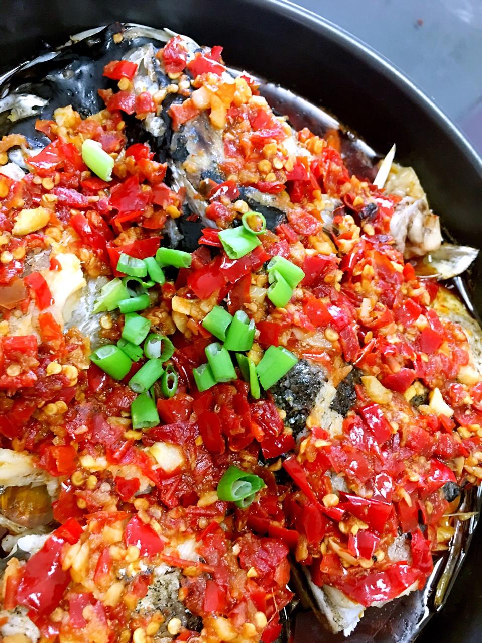 刁宝麻麻做的剁椒鱼头