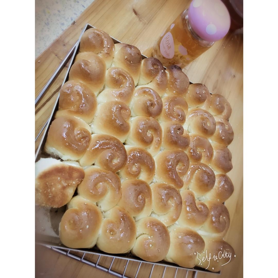 脆底蜂蜜小面包