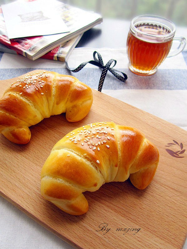 抹香鲸做的金牛角面包