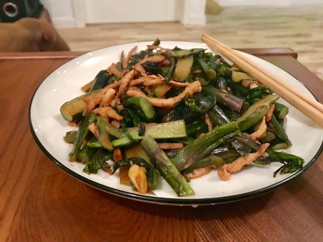 红菜薹炒腊肉