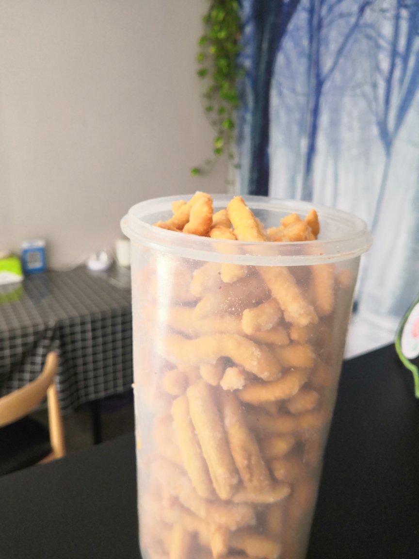 两个鸡蛋一碗面 让你轻松搞定小零食 酥脆可口 附细节视频详解