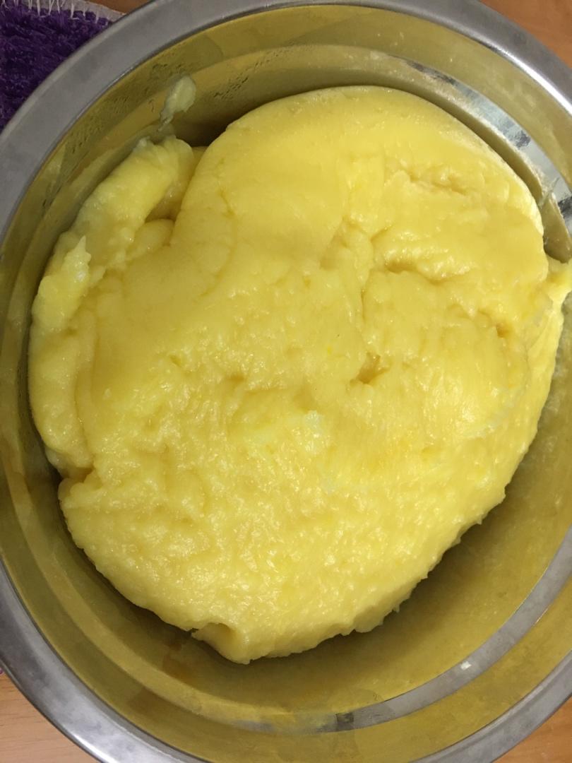 香香甜甜的奶黄馅（超级简单/和外面买的没差/无黄油）