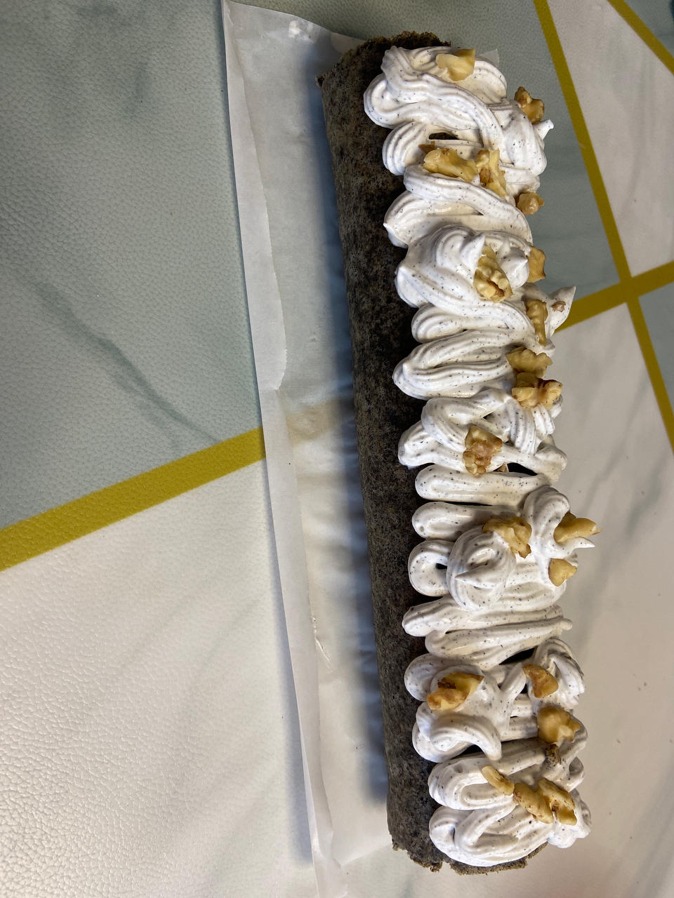 高级灰🌚黑芝麻蛋糕卷