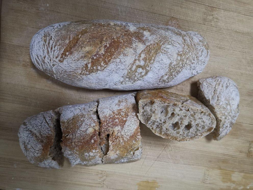 香脆健康的全麦法棍Whole Wheat Baguette