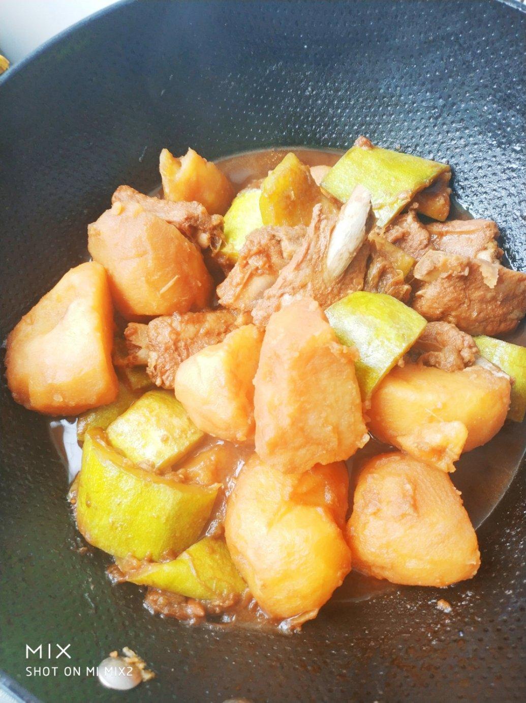 懒人版土豆排骨