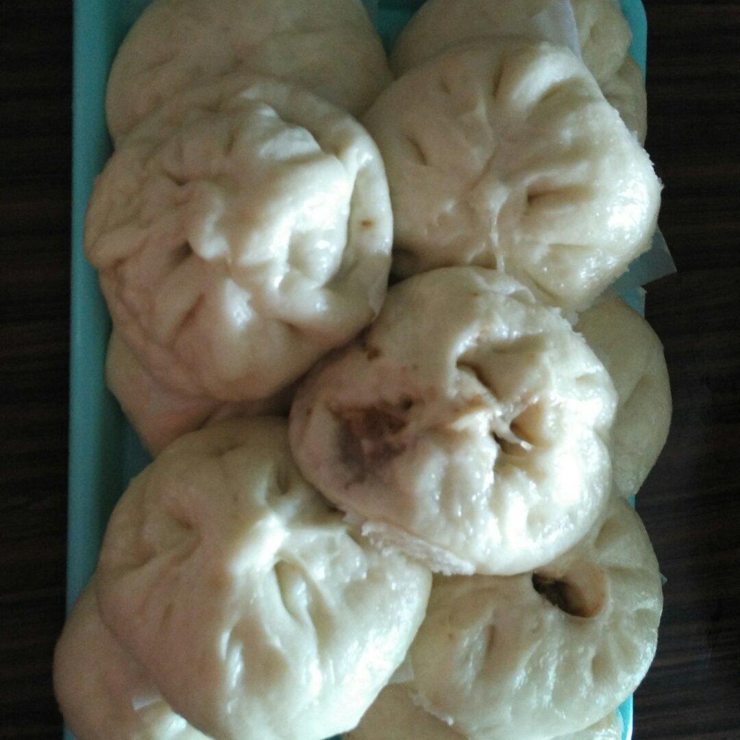 肉包子,杠杠的