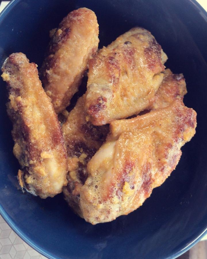 金灿灿咸蛋黄焗鸡翅