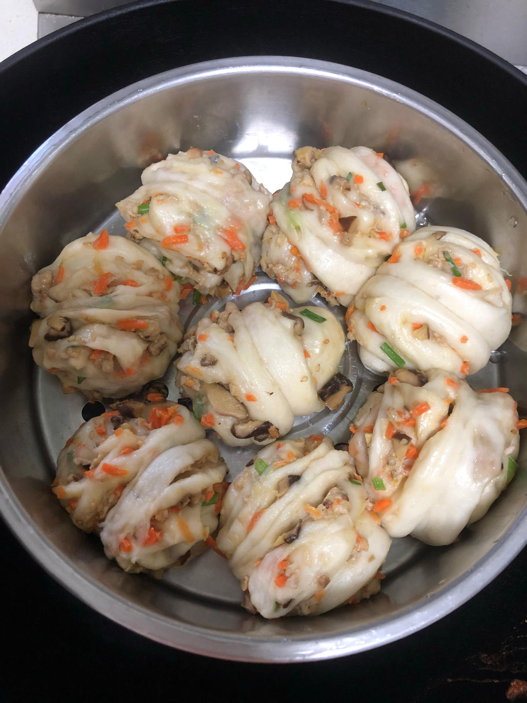 葱花肉肉花卷（一次发酵）