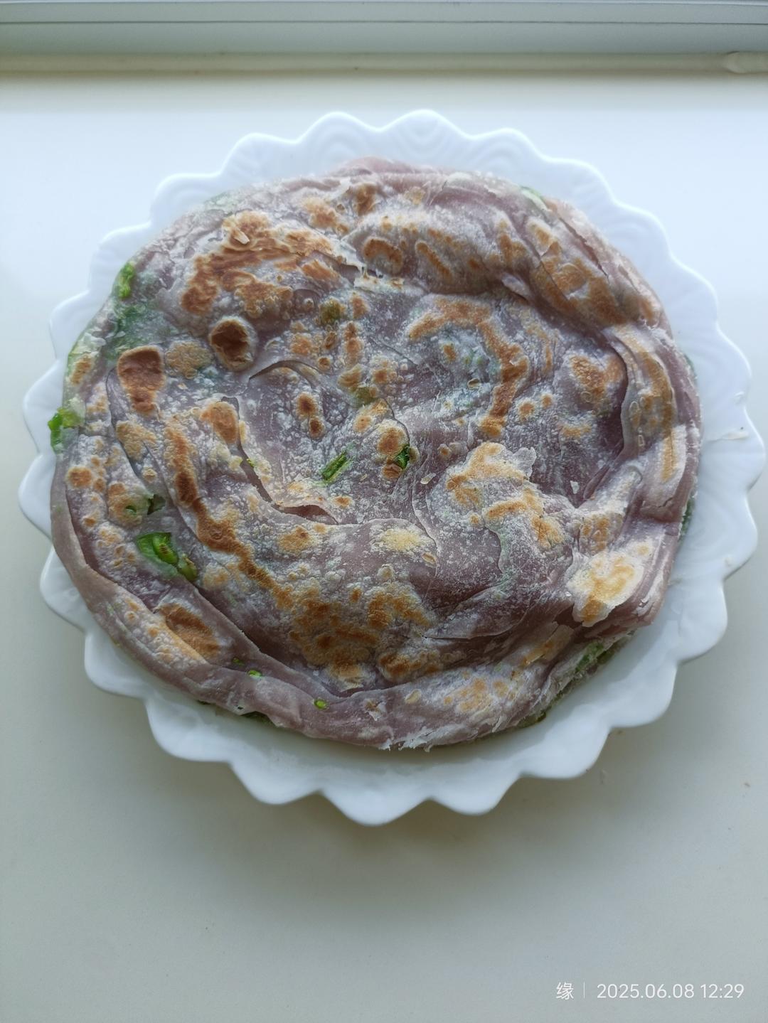 家常葱油饼 柔软多层 凉了也不硬 附细节视频详解