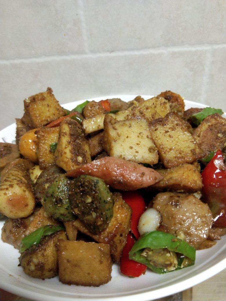 蒂铭麻麻做的辣炒火锅丸子