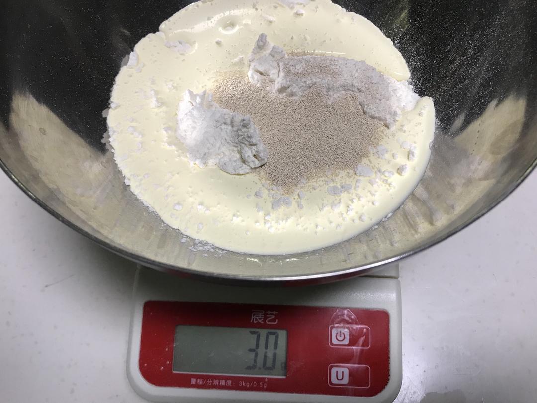 纯奶手撕吐司的做法 步骤1