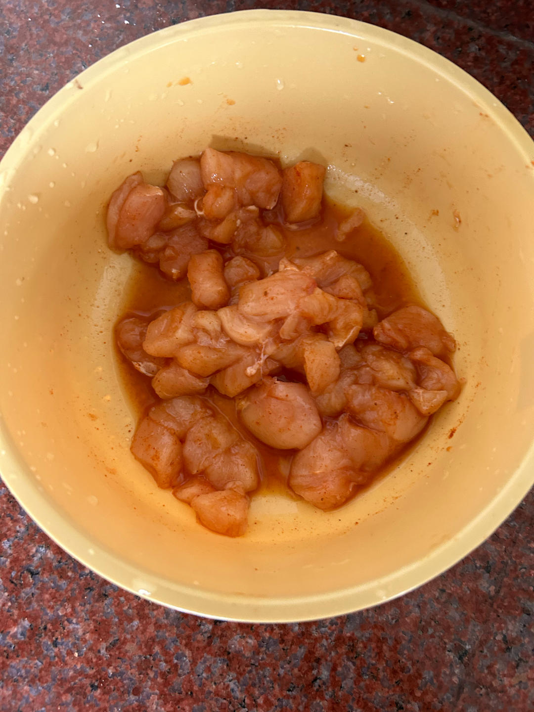 清爽解腻的黄瓜炒鸡胸肉，低脂低卡减肥食谱