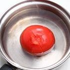 西红柿鸡蛋热汤面的做法 步骤2