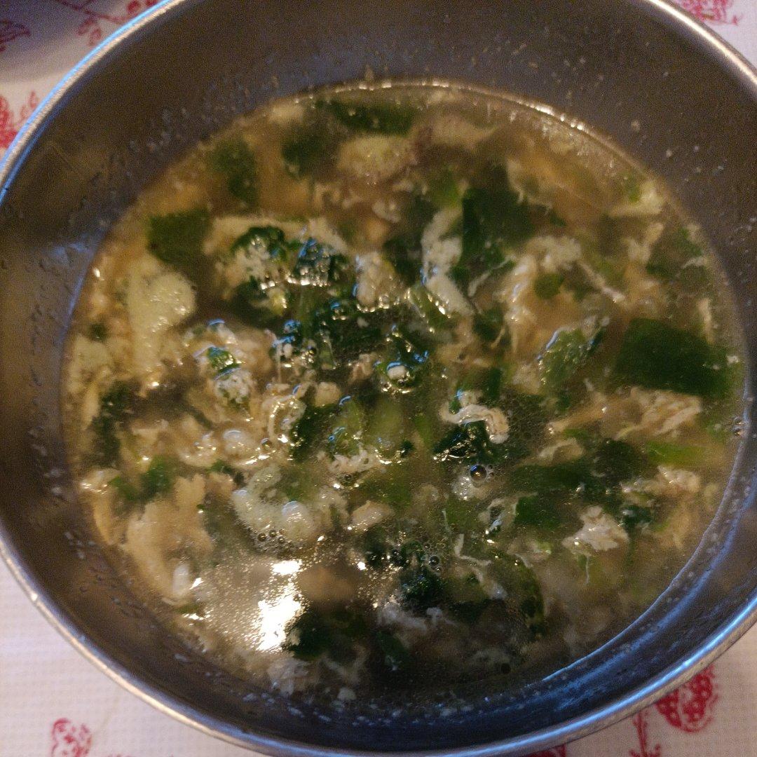 鸡蛋菠菜汤(跟酒店里喝的一个味道！)