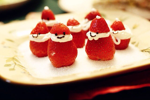 夏茉莉莉做的草莓圣诞老人