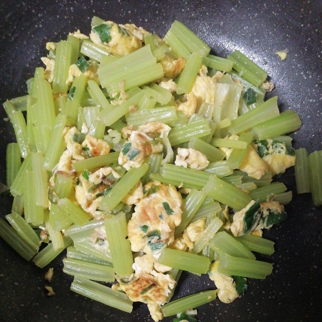 《中餐厅》芹菜炒蛋