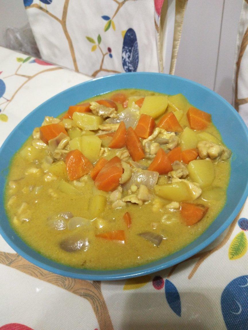 咖喱土豆鸡块