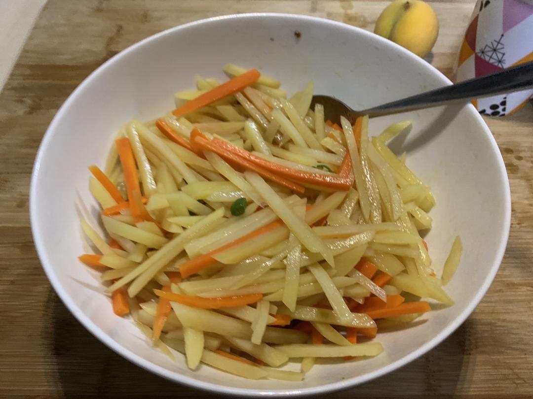 凉拌土豆丝，爽口开胃