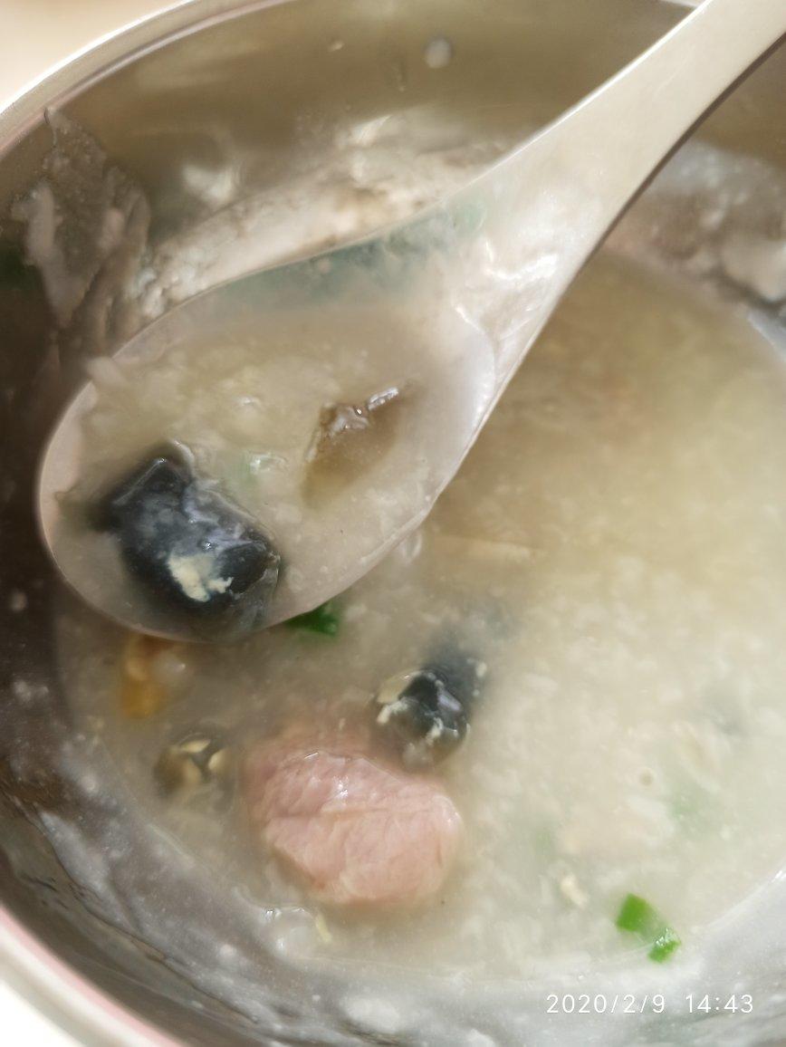 堂妈小厨——超好喝的皮蛋瘦肉粥