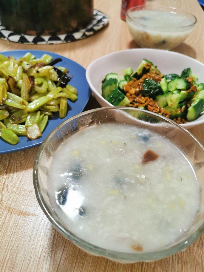 皮蛋瘦肉粥