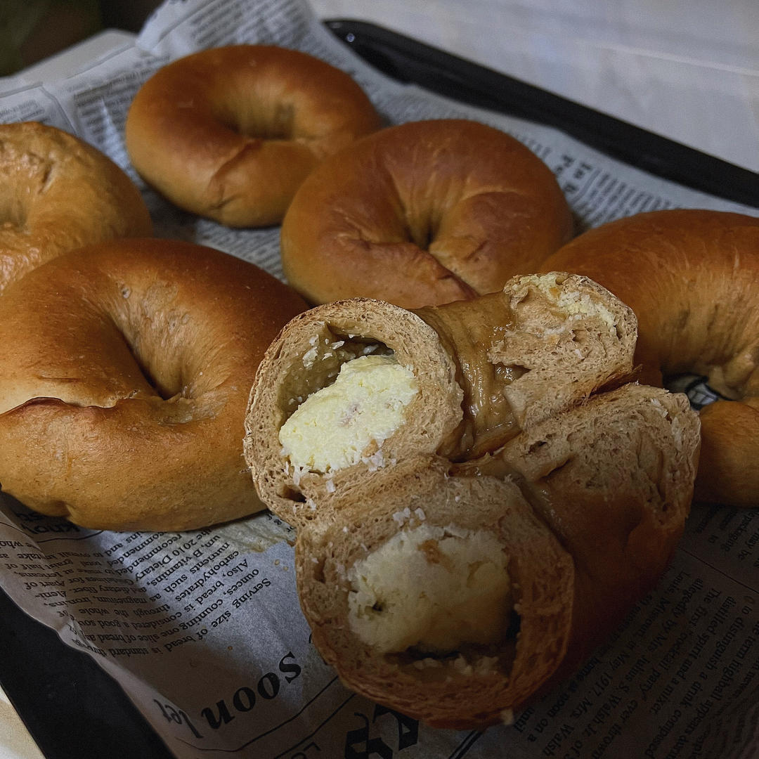 生椰拿铁乳酪贝果🥯浓郁咖啡🥥满口椰香