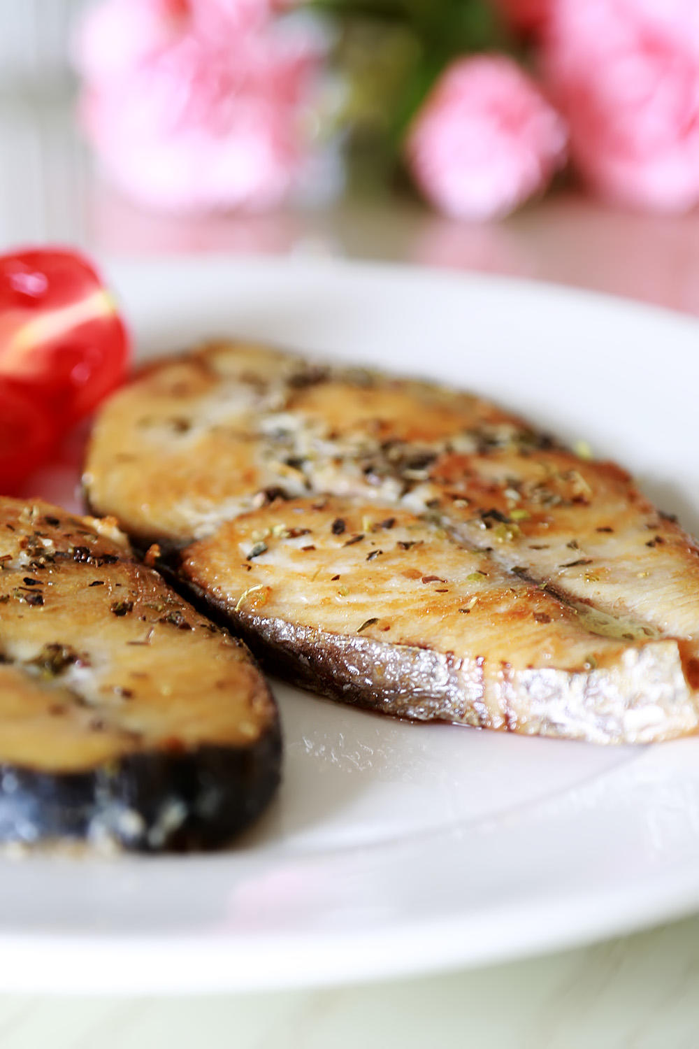 满满亲情味儿:罗勒香煎马鲛鱼的做法