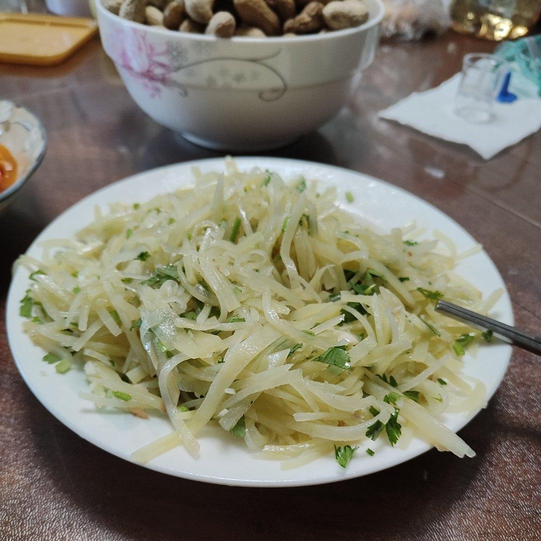 炝拌土豆丝
