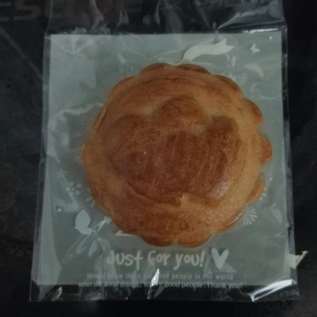 广式月饼—蛋黄莲蓉月饼