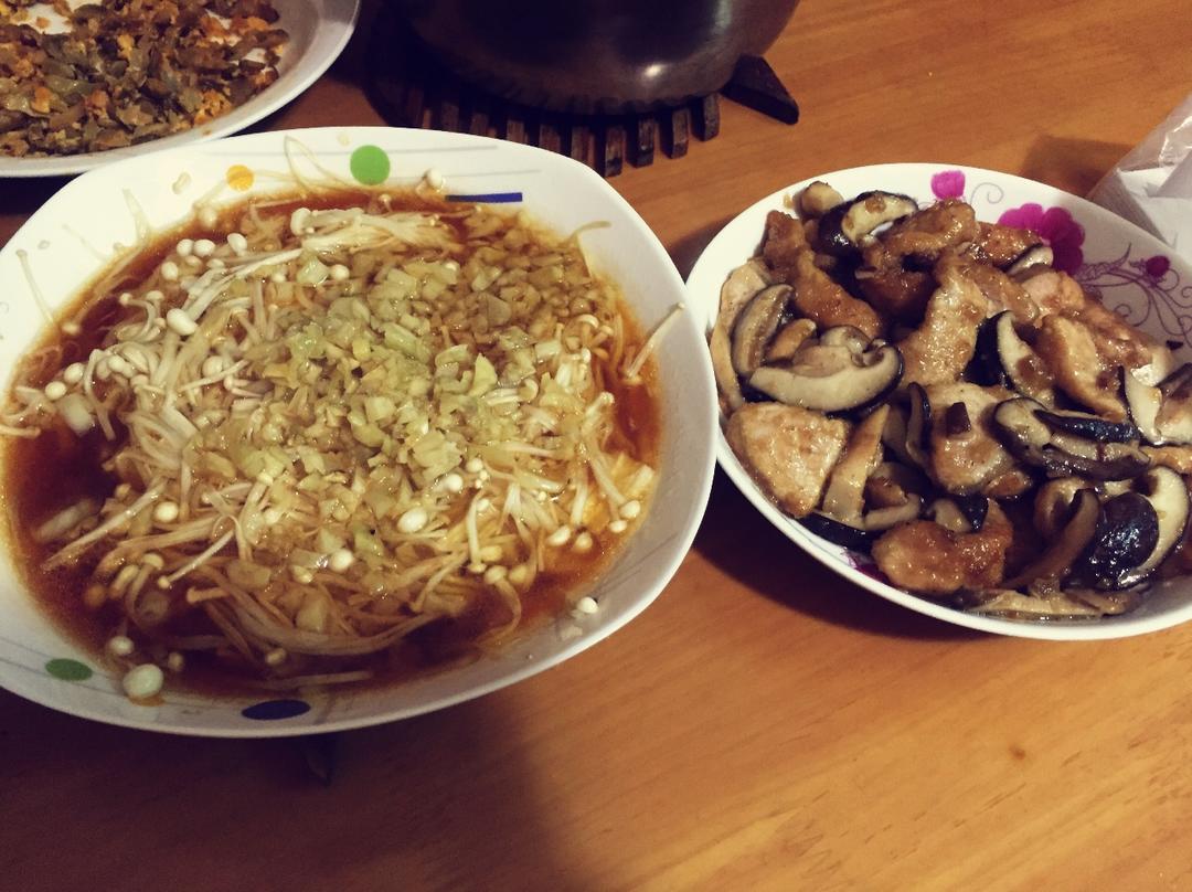 蒜蓉蒸金针菇